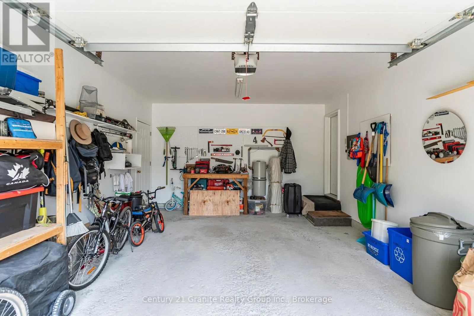 4 BIRCH CRESCENT