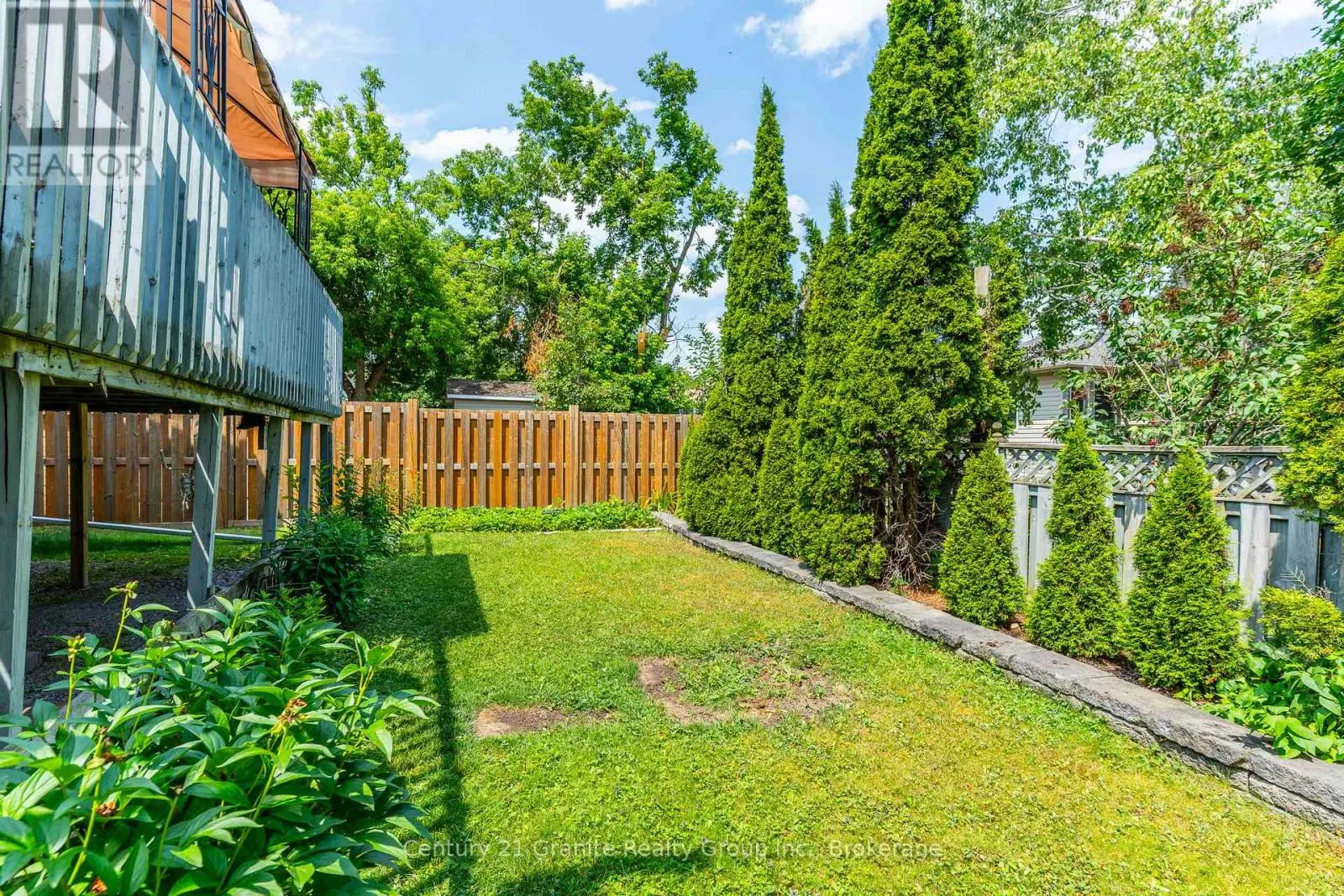 4 BIRCH CRESCENT