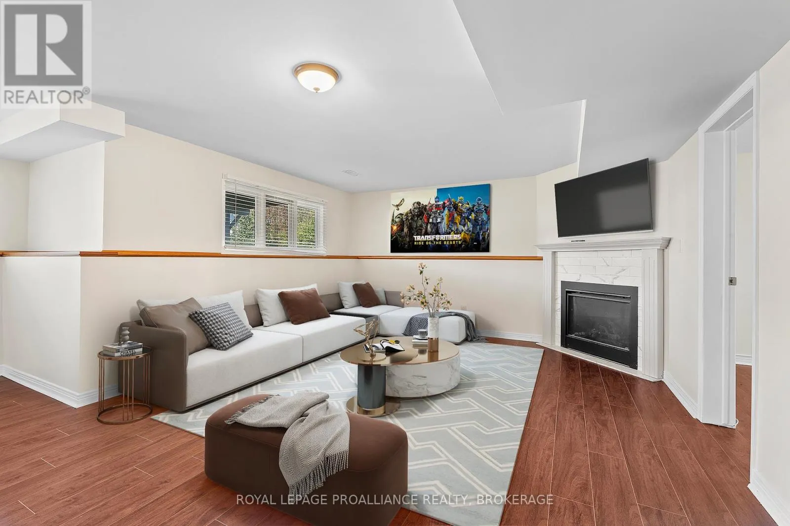 50 DAVEY CRESCENT