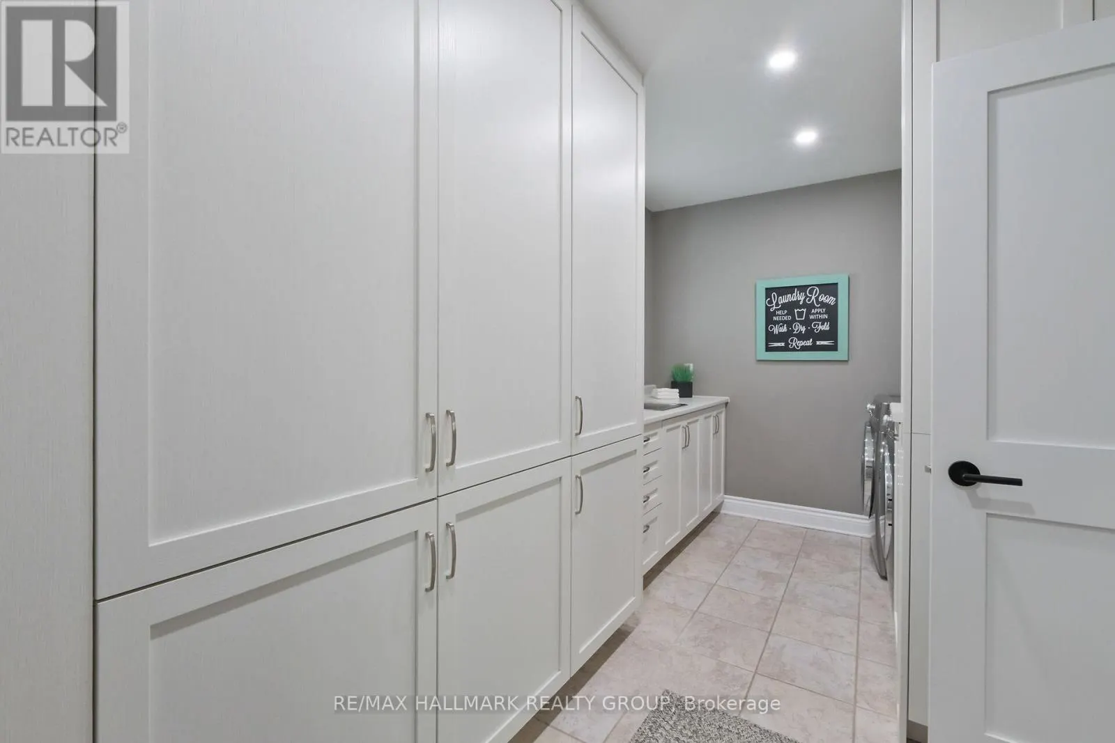 444 FRANK CAULEY WAY