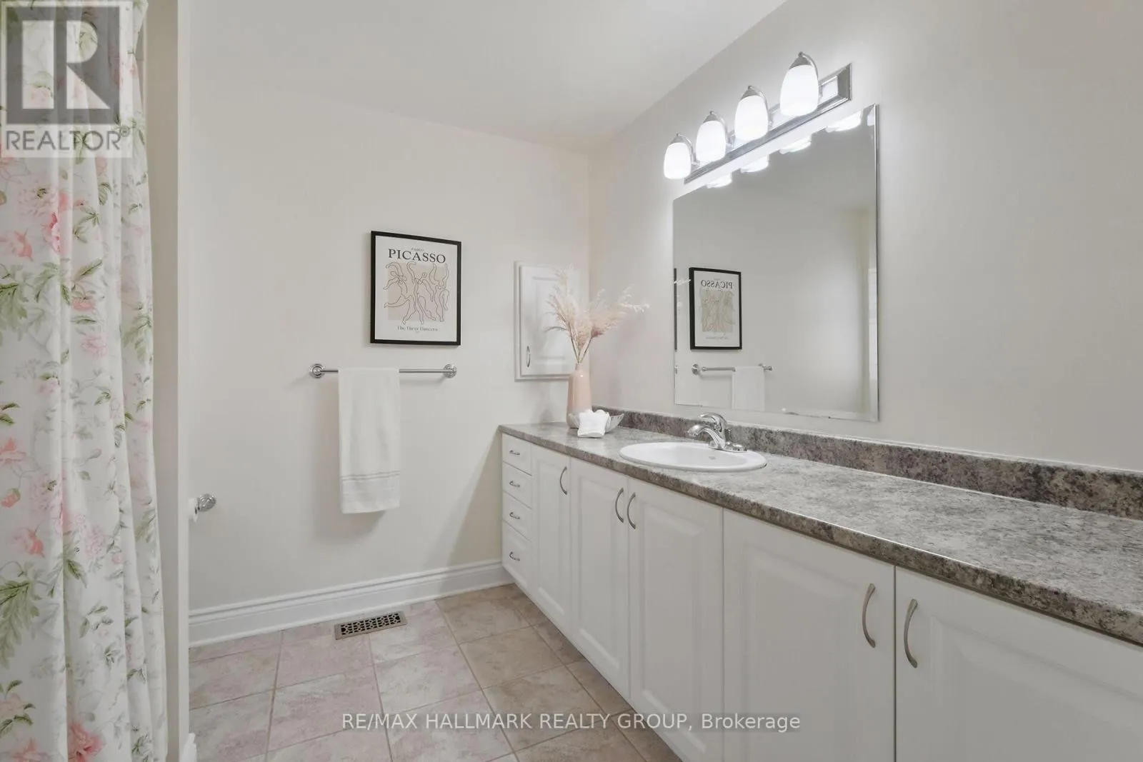 444 FRANK CAULEY WAY