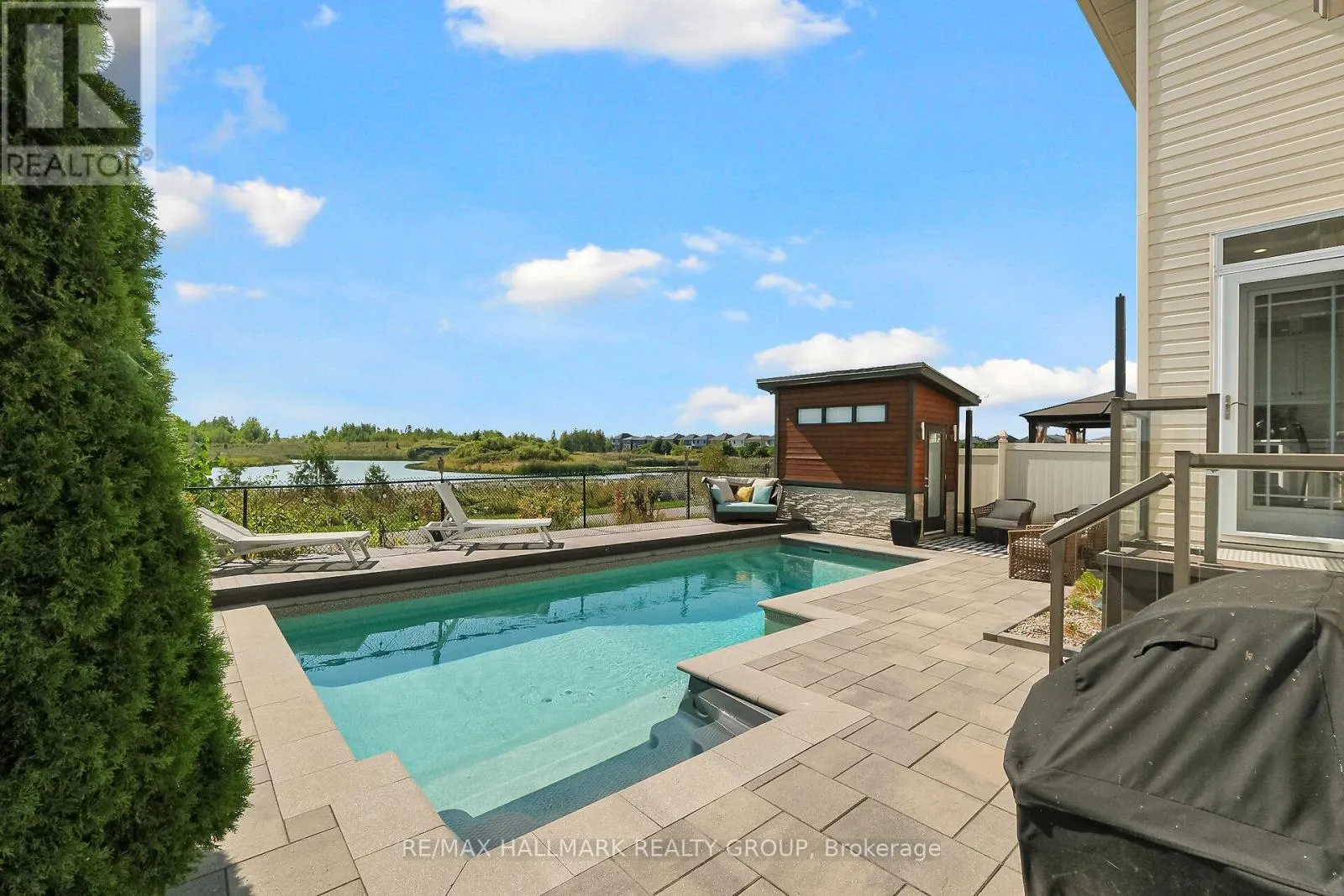 444 FRANK CAULEY WAY