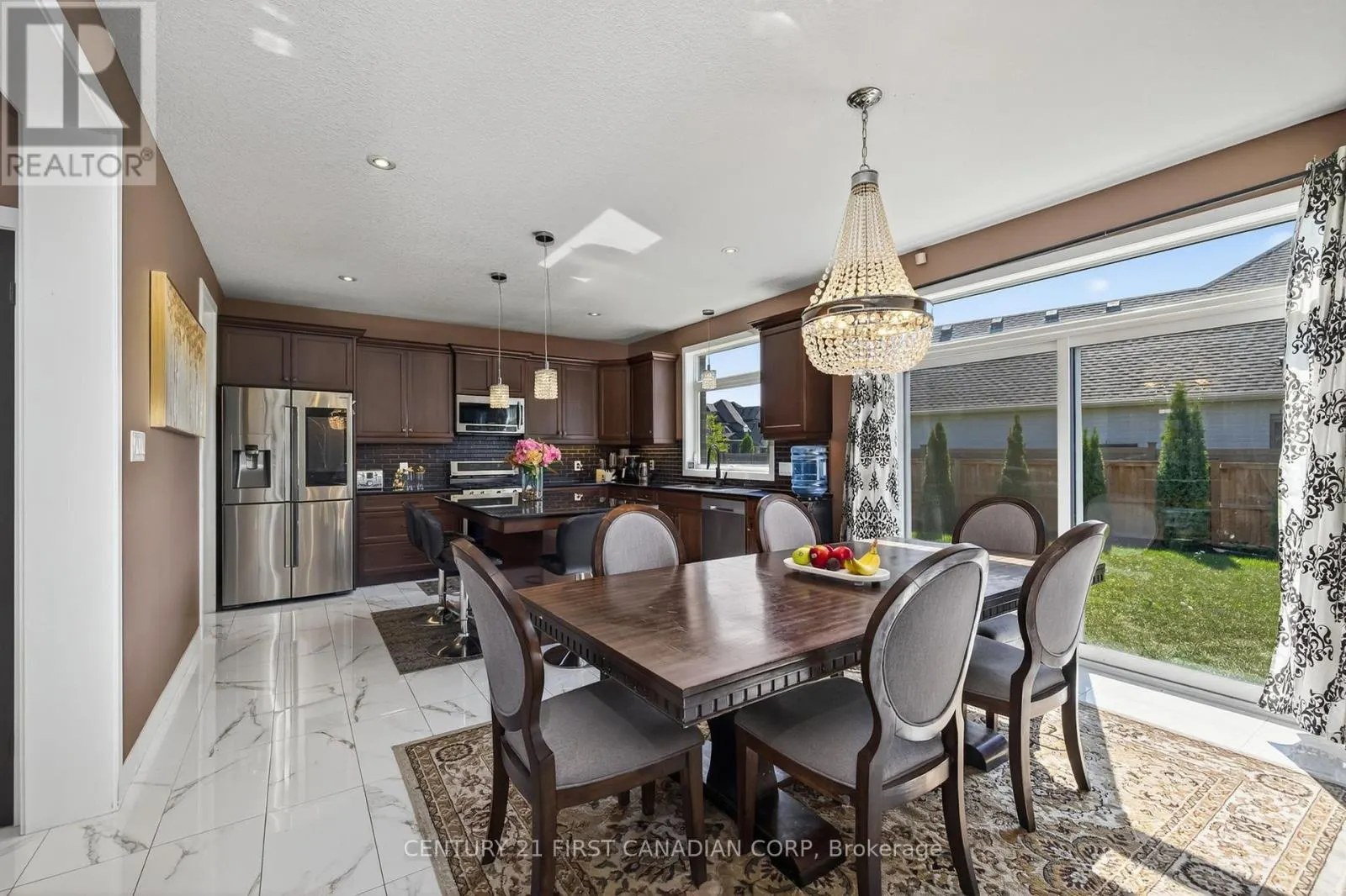 703 ZAIFMAN CIRCLE