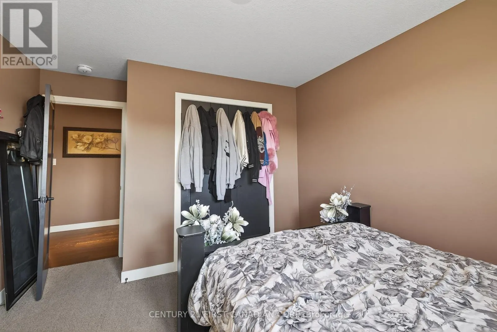 703 ZAIFMAN CIRCLE