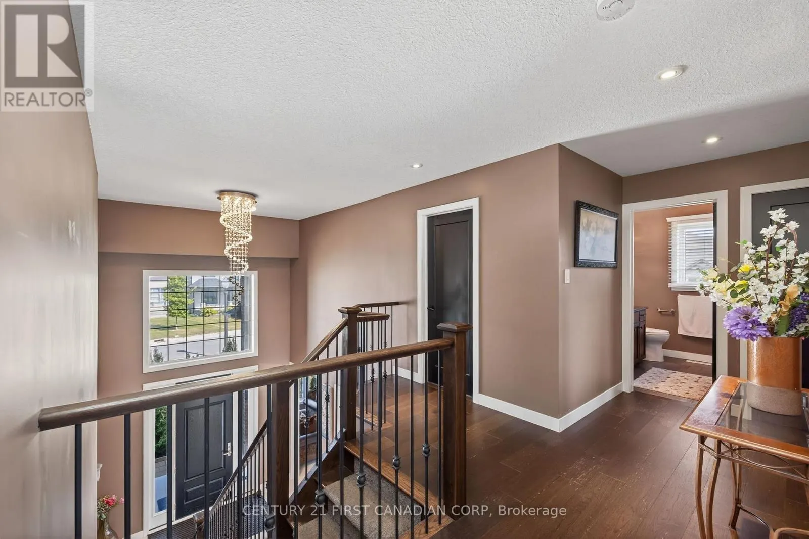 703 ZAIFMAN CIRCLE