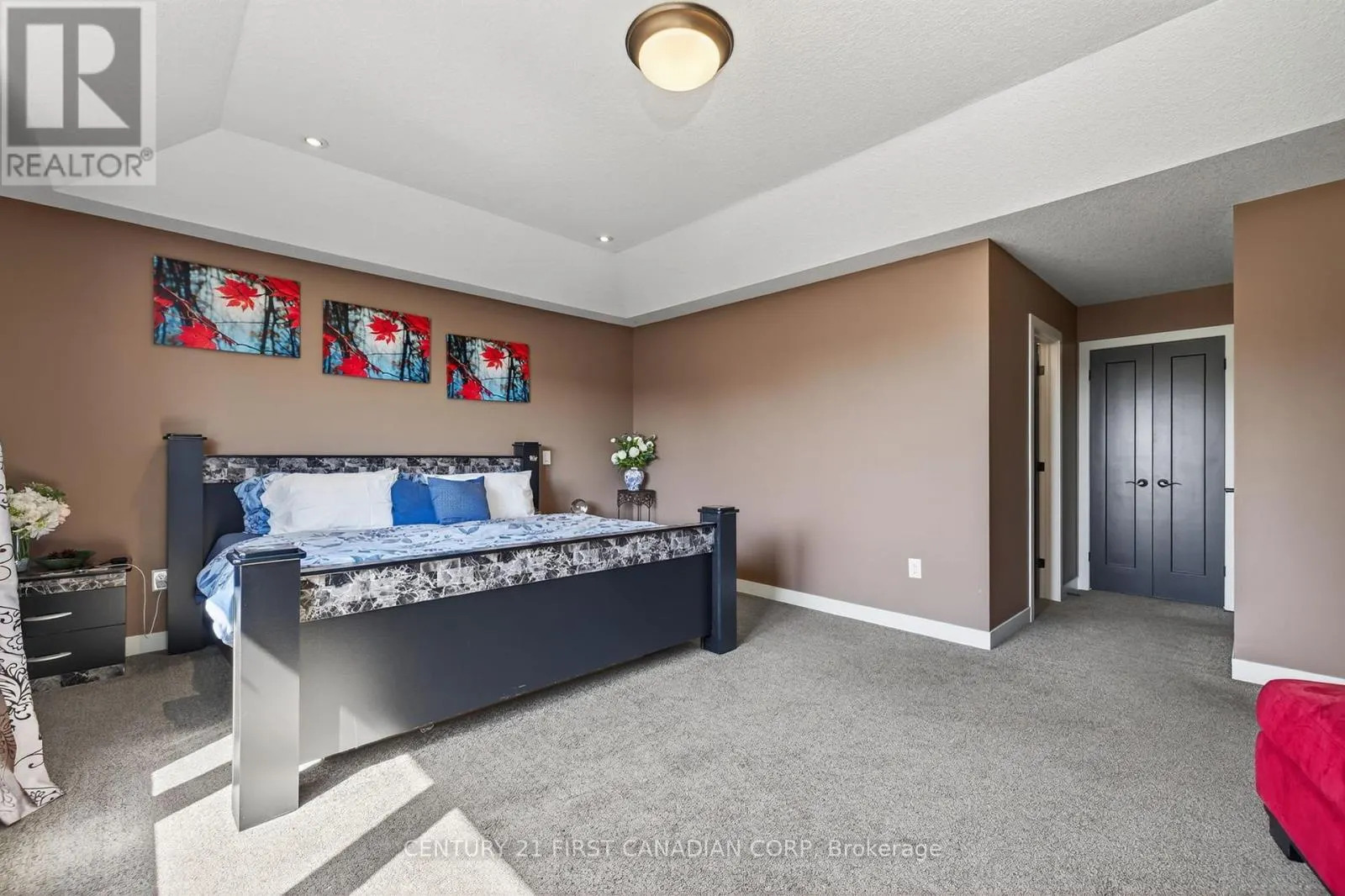 703 ZAIFMAN CIRCLE