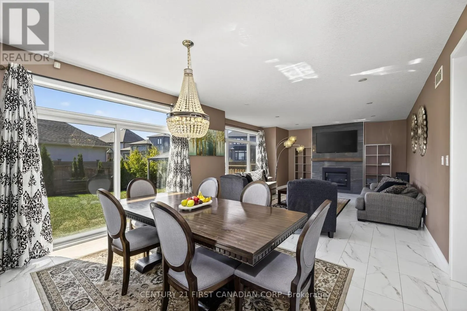 703 ZAIFMAN CIRCLE