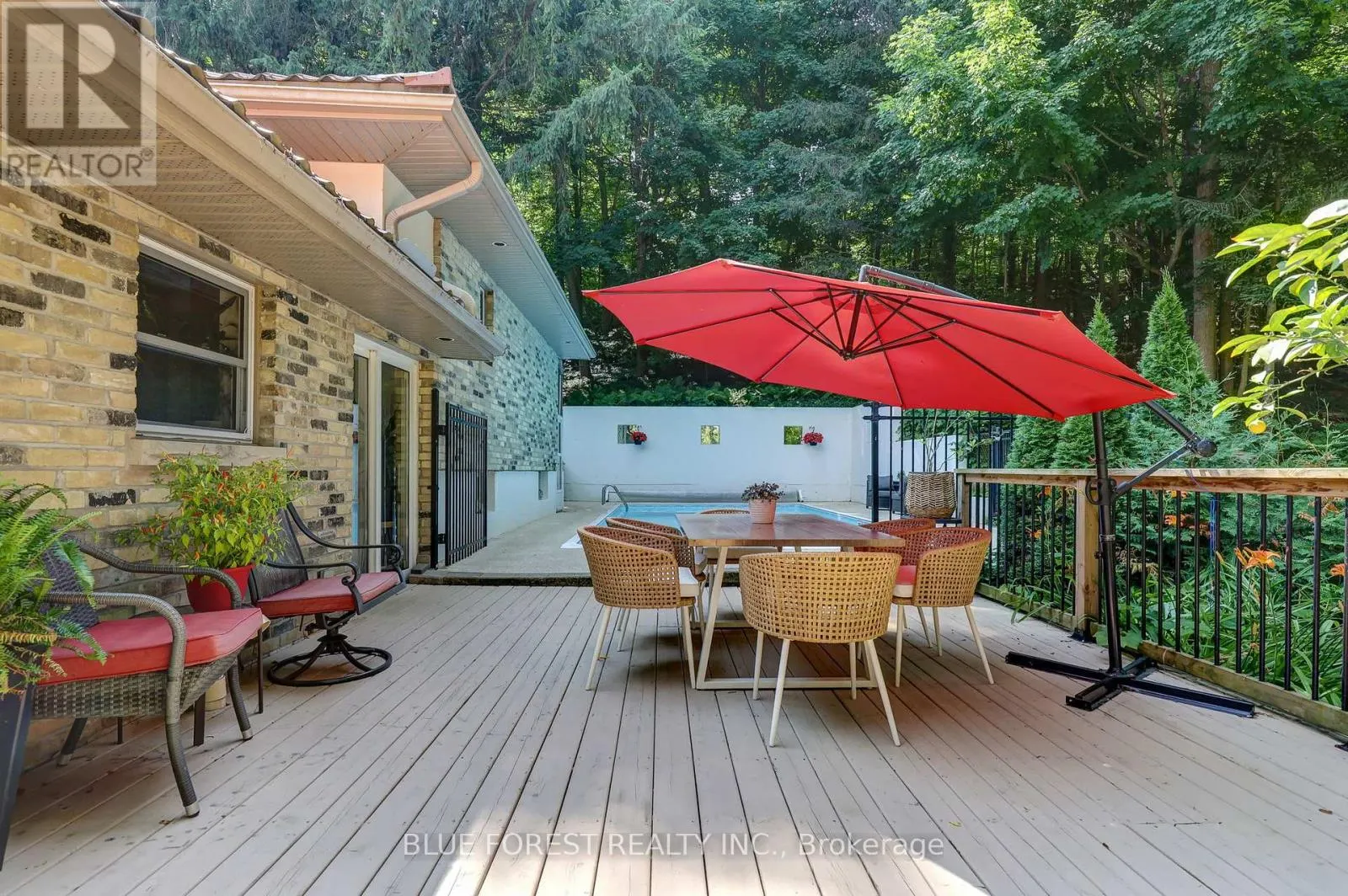 800 SPRINGBANK DRIVE