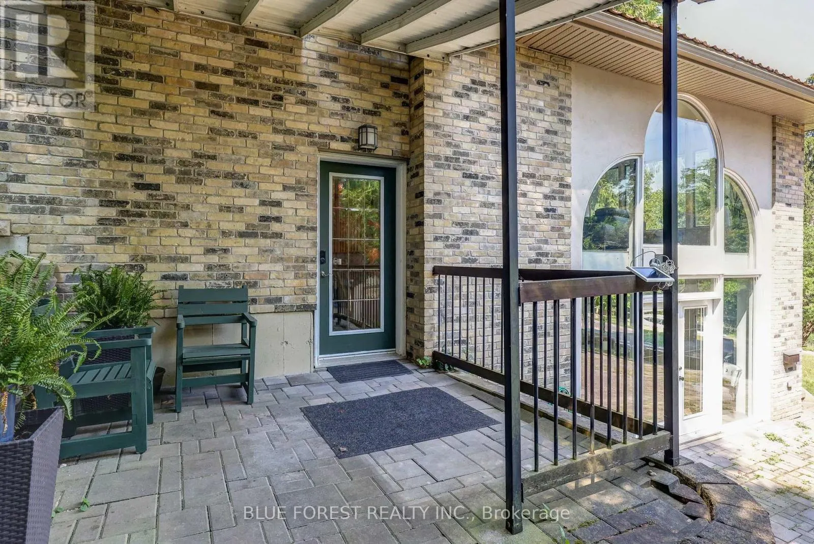 800 SPRINGBANK DRIVE