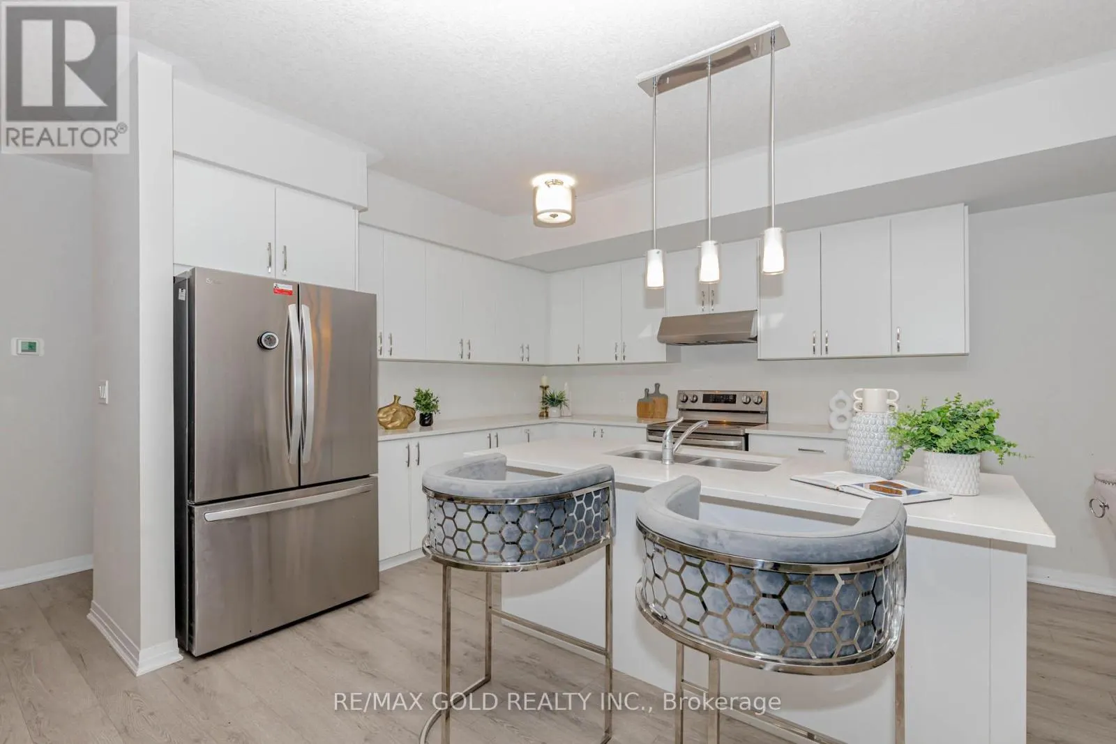 3 - 124 SEABROOK DRIVE