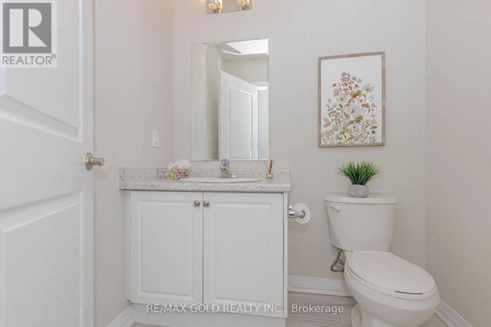 3 - 124 SEABROOK DRIVE