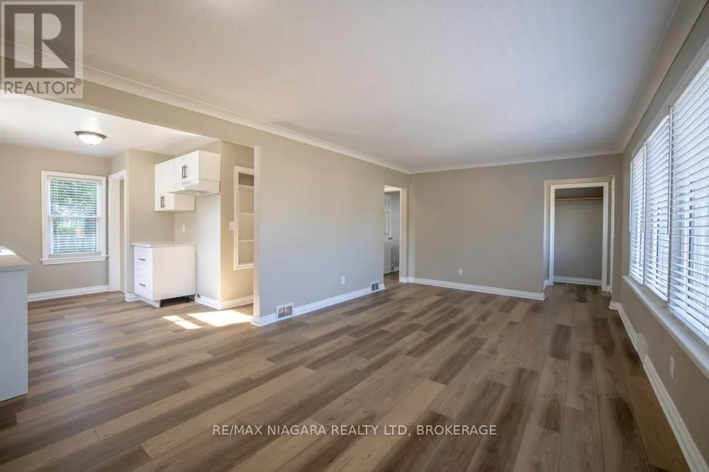 324 LINWELL ROAD