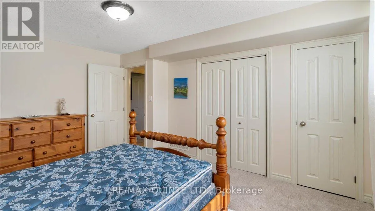 39 DEERFIELD COURT