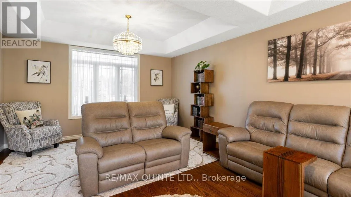 39 DEERFIELD COURT