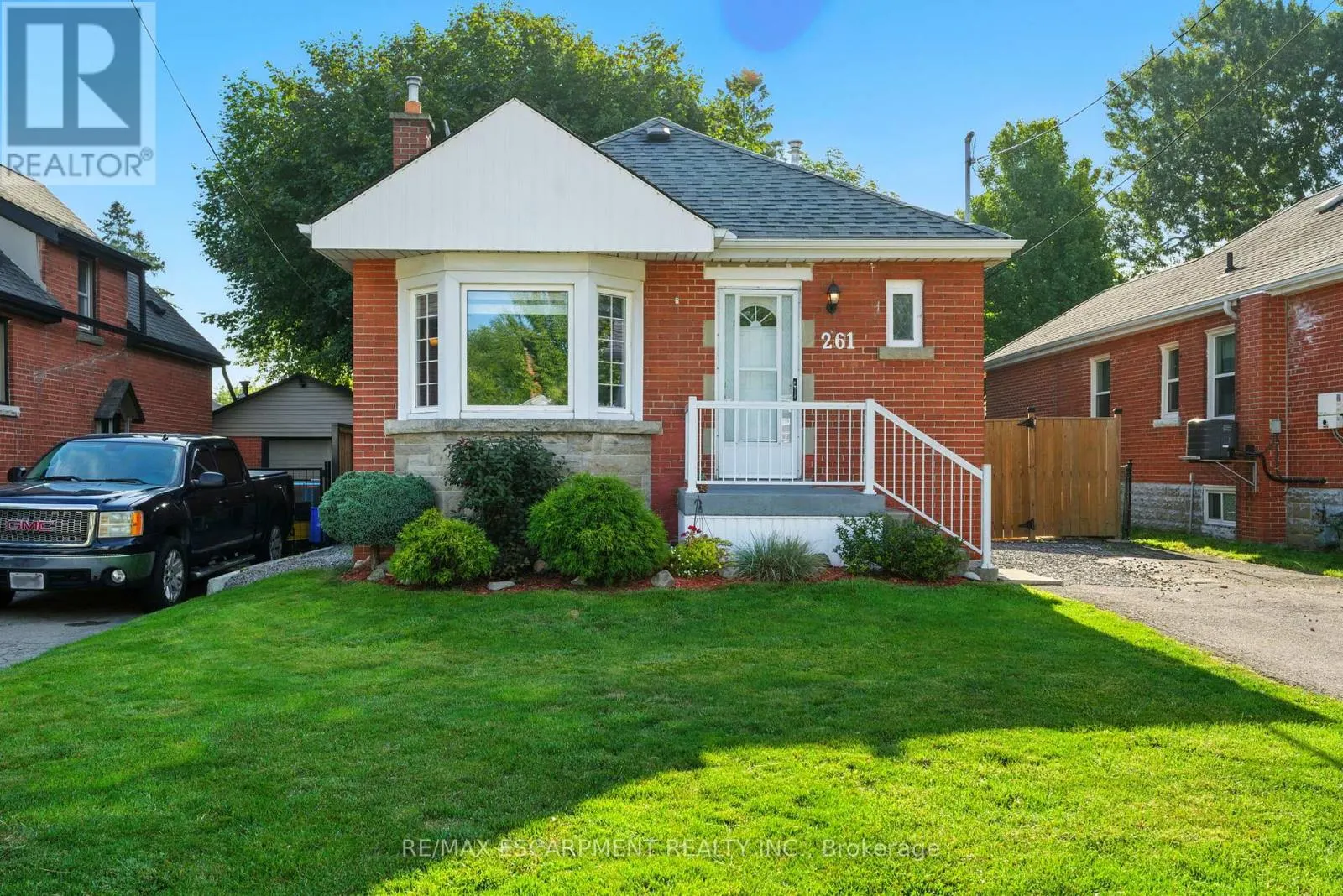 261 EAST 14TH STREET