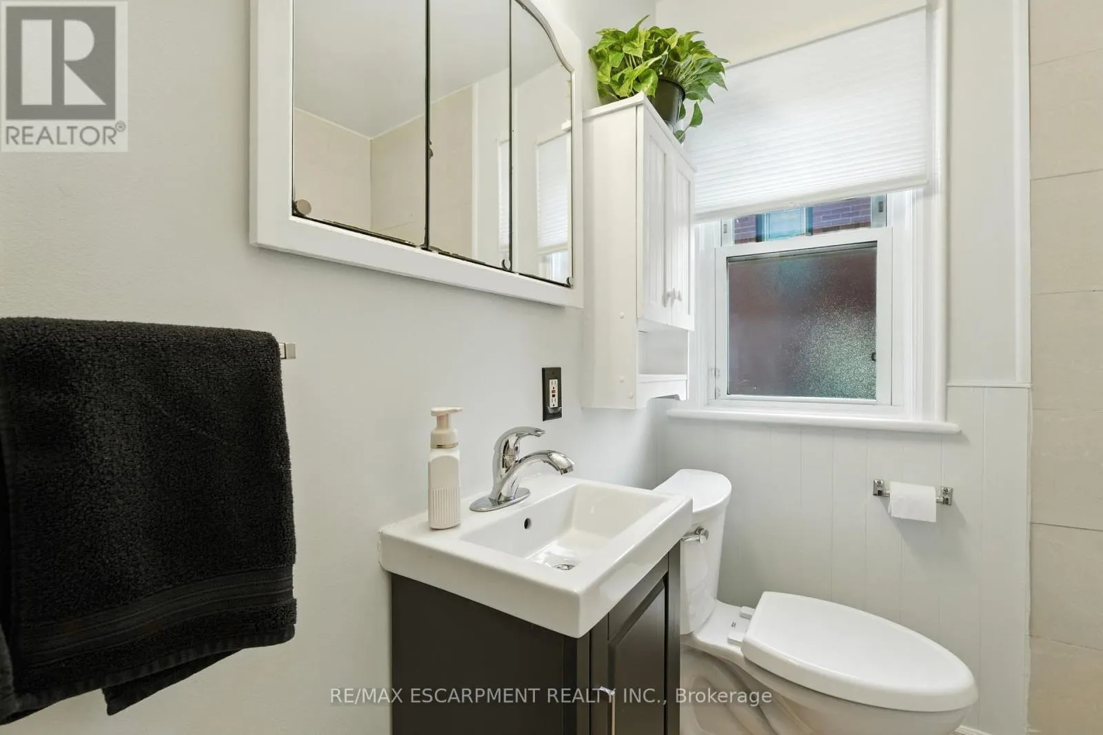 261 EAST 14TH STREET