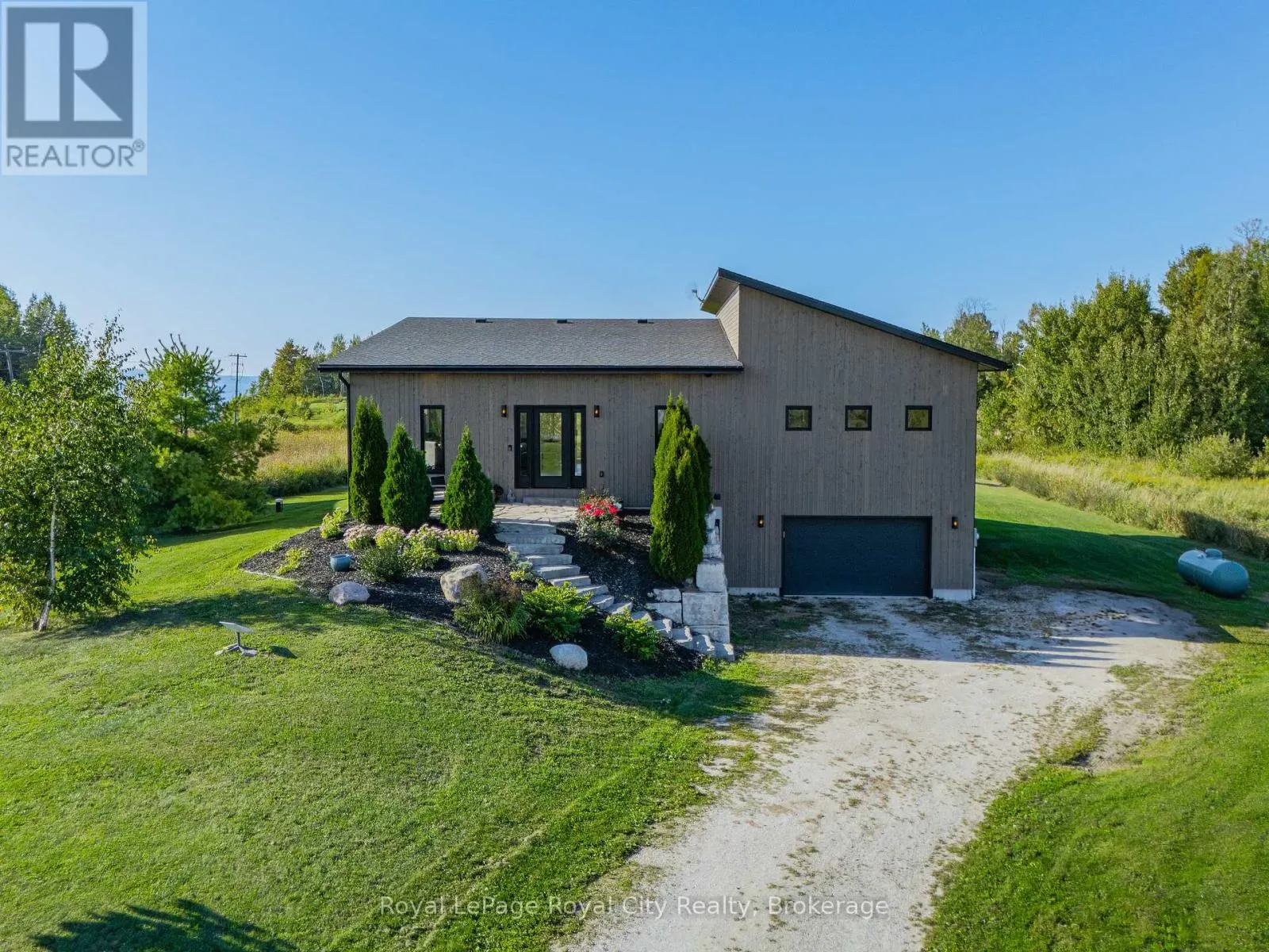 103 UGOVSEK CRESCENT