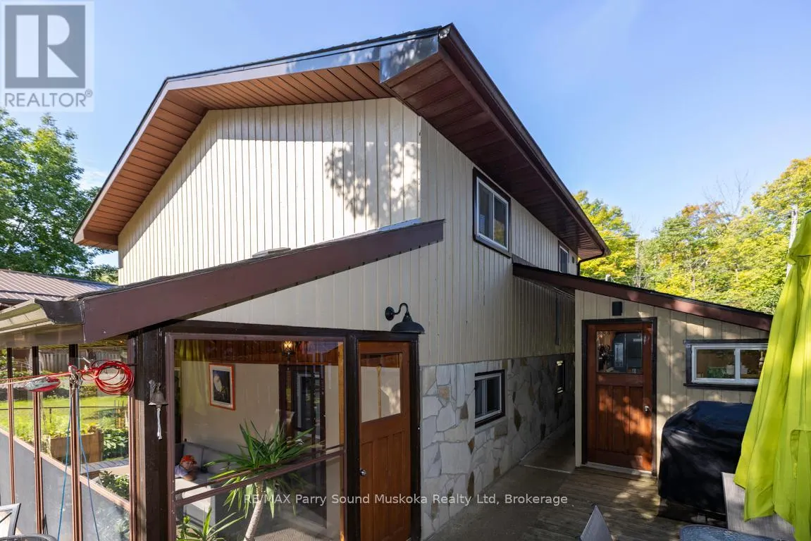28 FOREST STREET