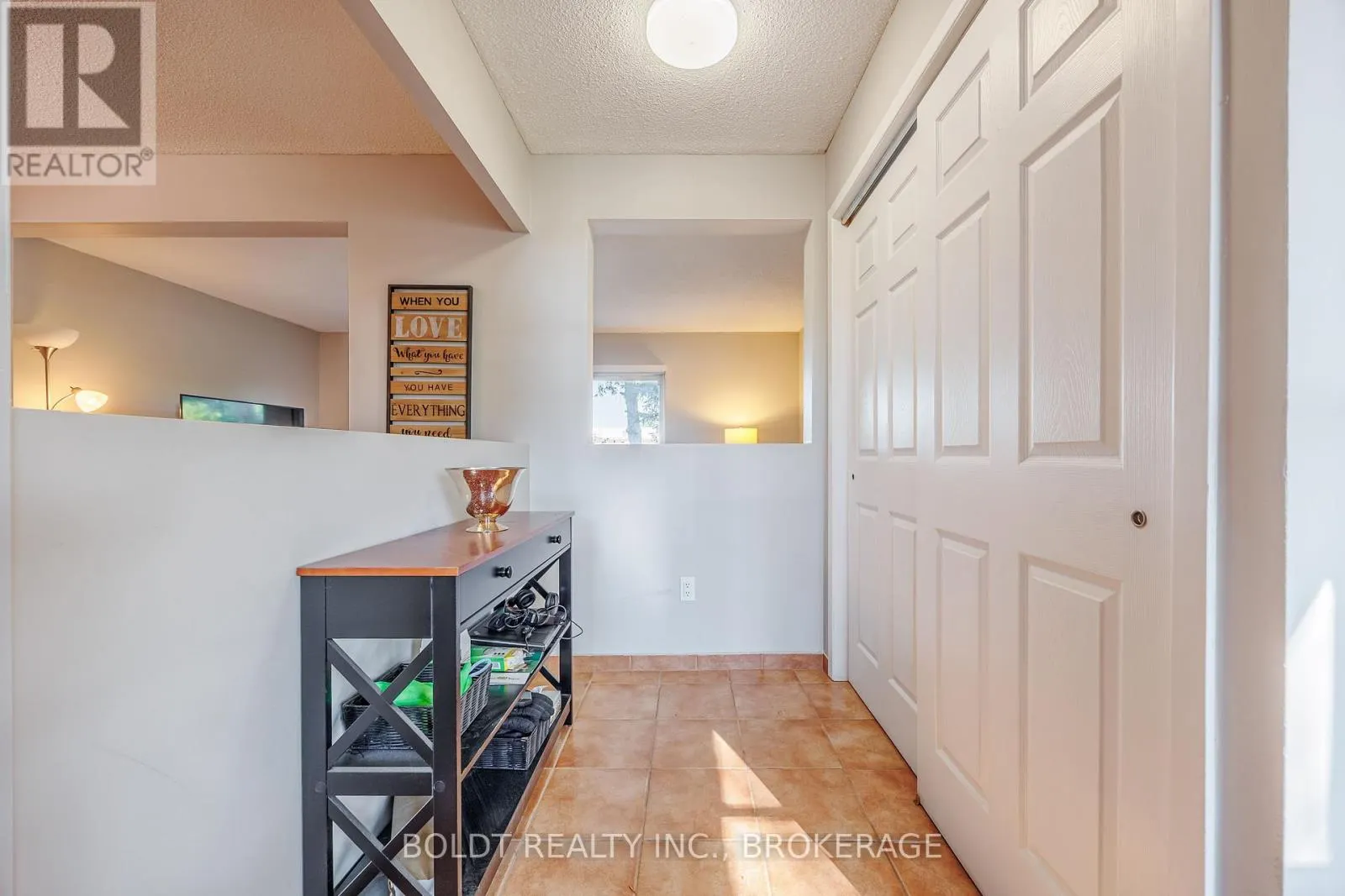 27 - 302 VINE STREET, #27