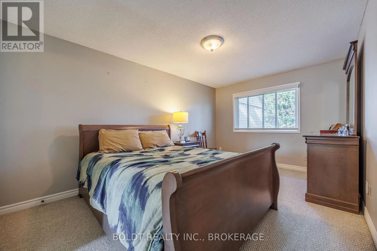 27 - 302 VINE STREET, #27