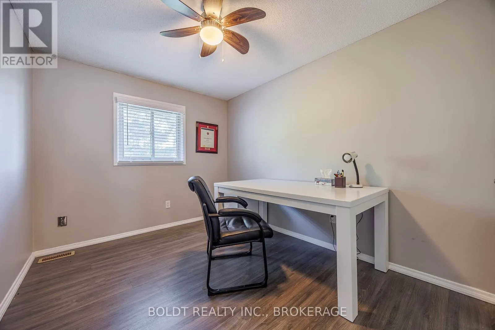 27 - 302 VINE STREET, #27