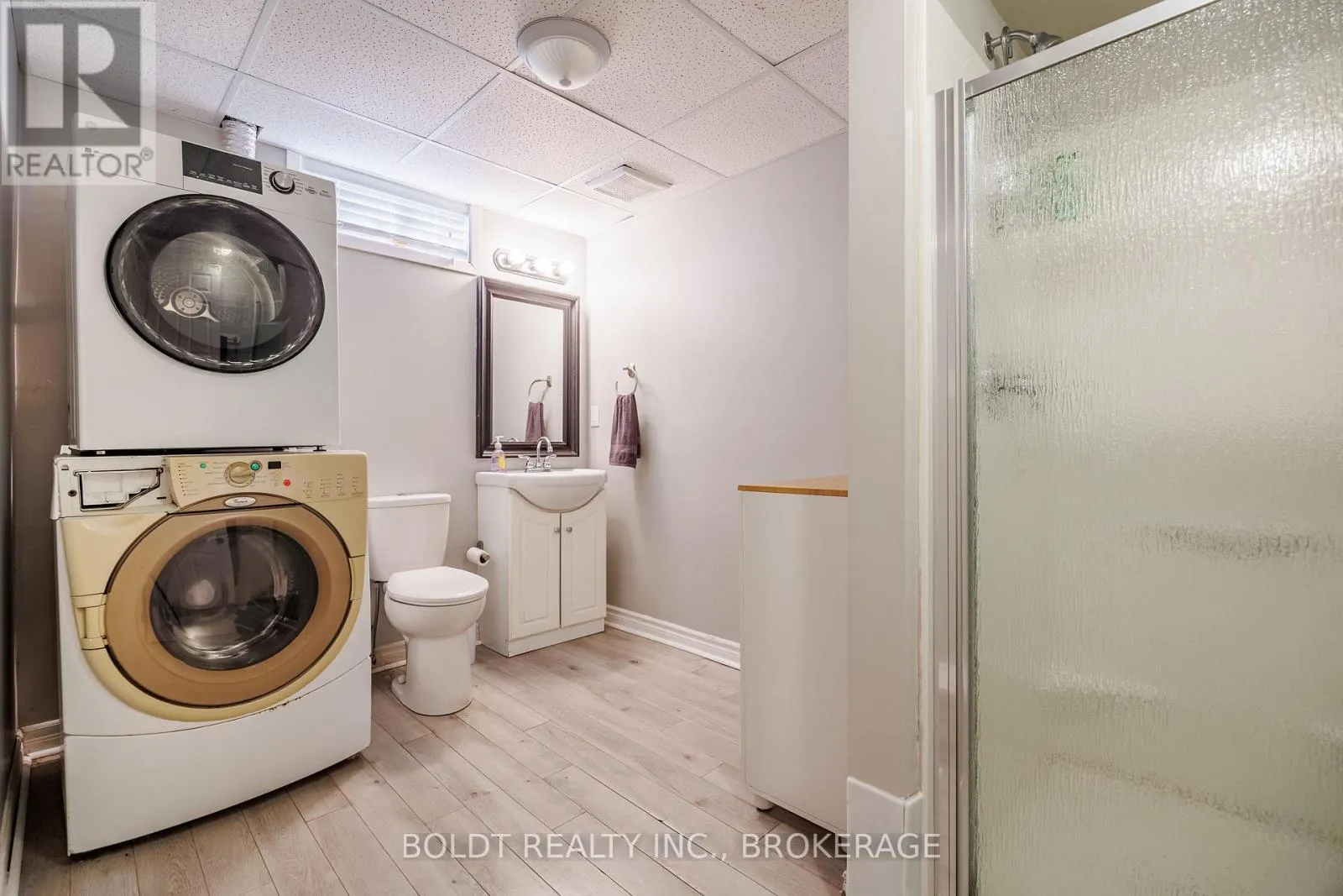 27 - 302 VINE STREET, #27