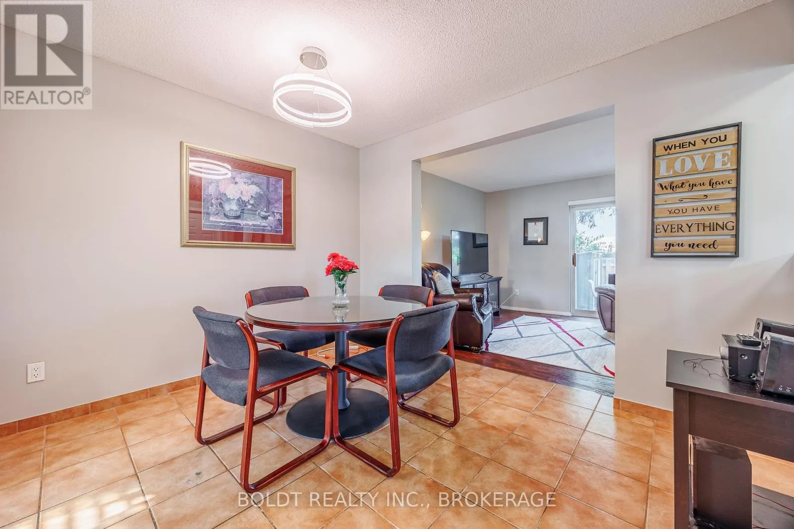 27 - 302 VINE STREET, #27