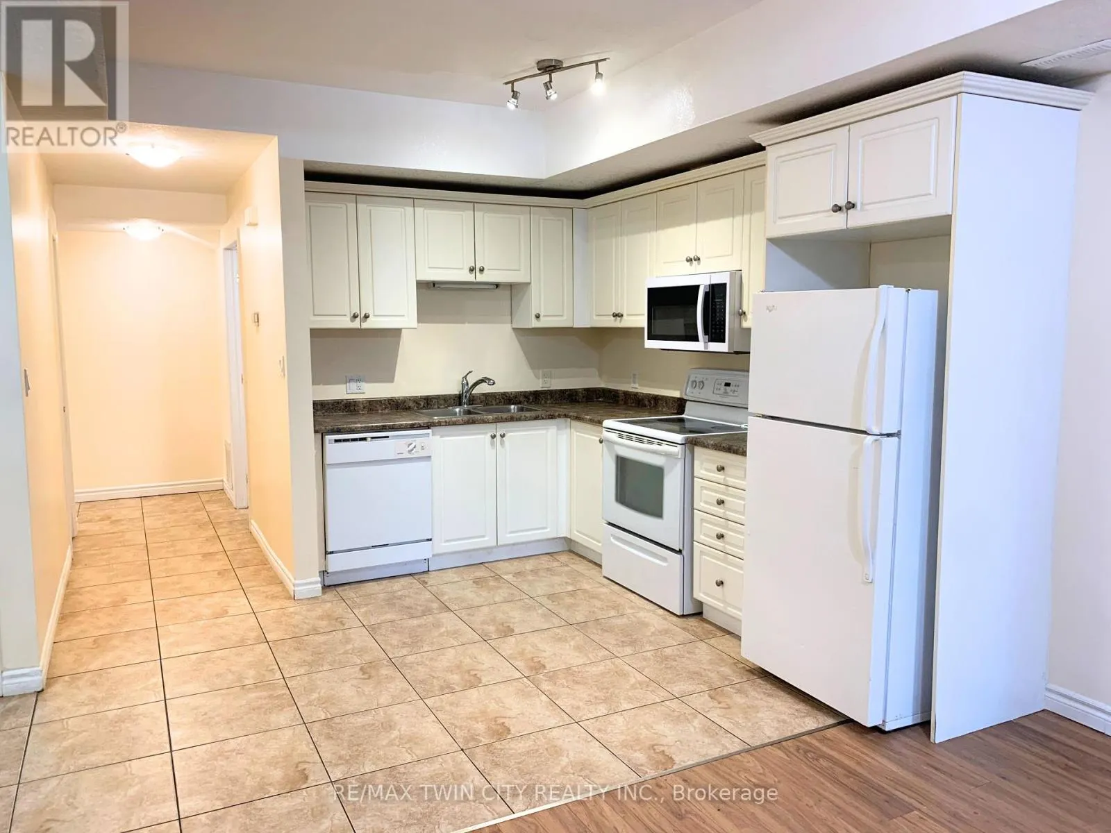 77A FLORENCE AVENUE