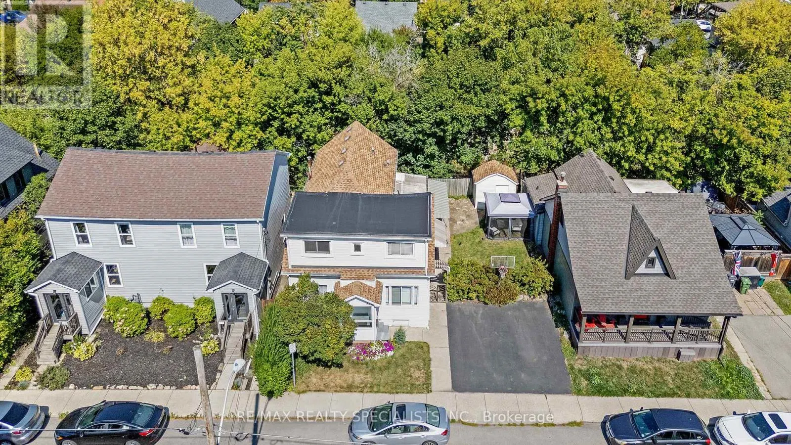 356 HUNTER STREET W