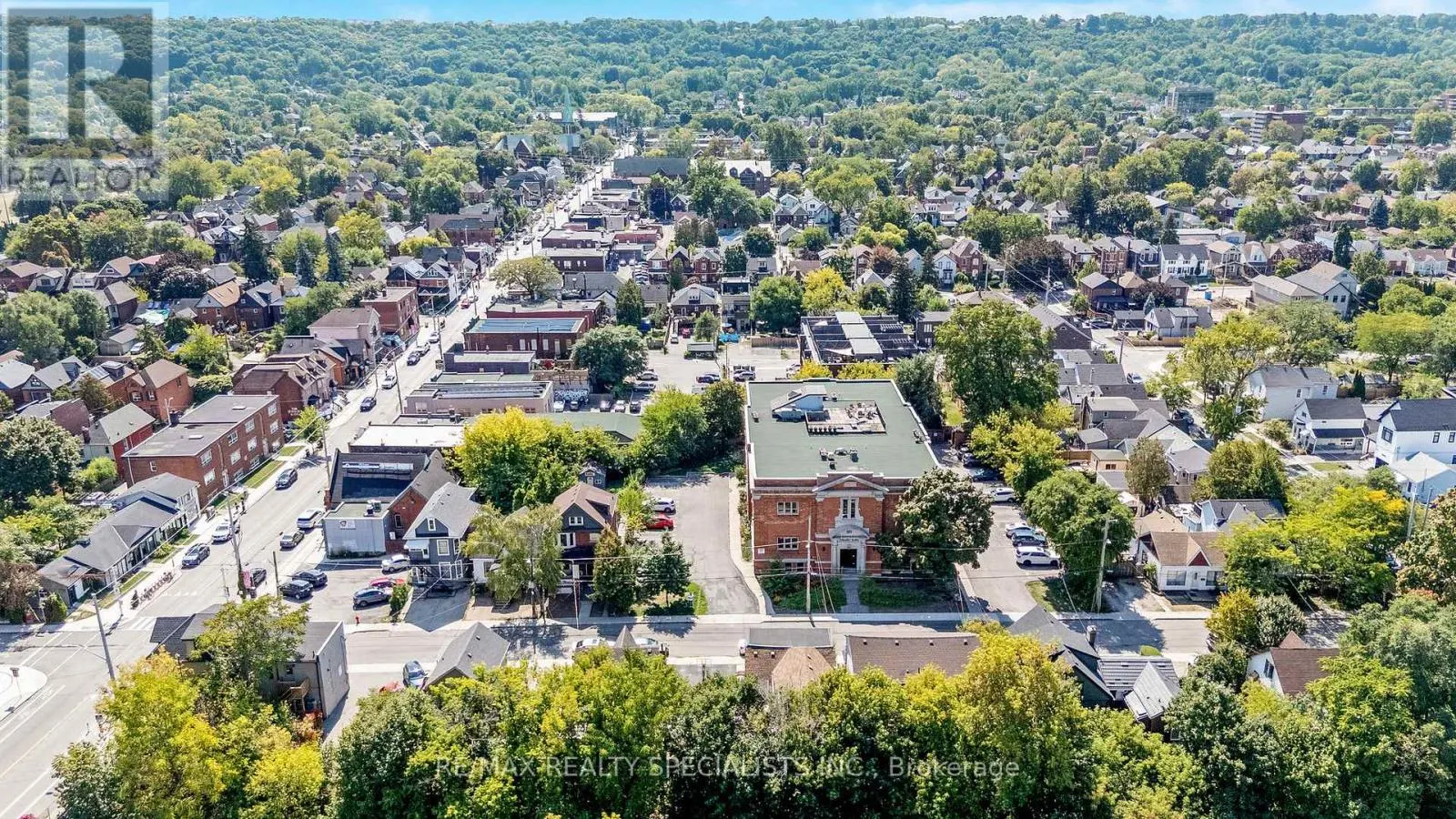 356 HUNTER STREET W