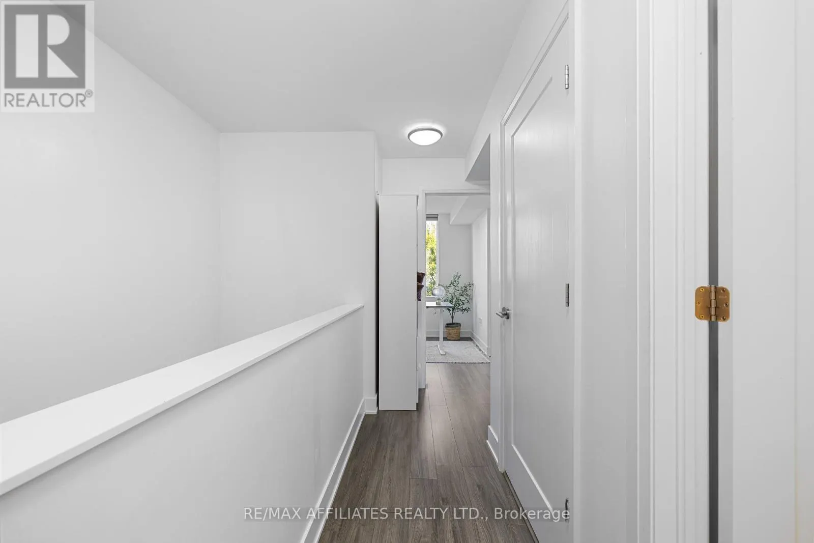 104 HOLMWOOD AVENUE