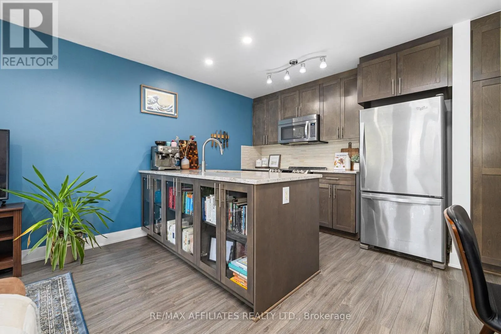 104 HOLMWOOD AVENUE