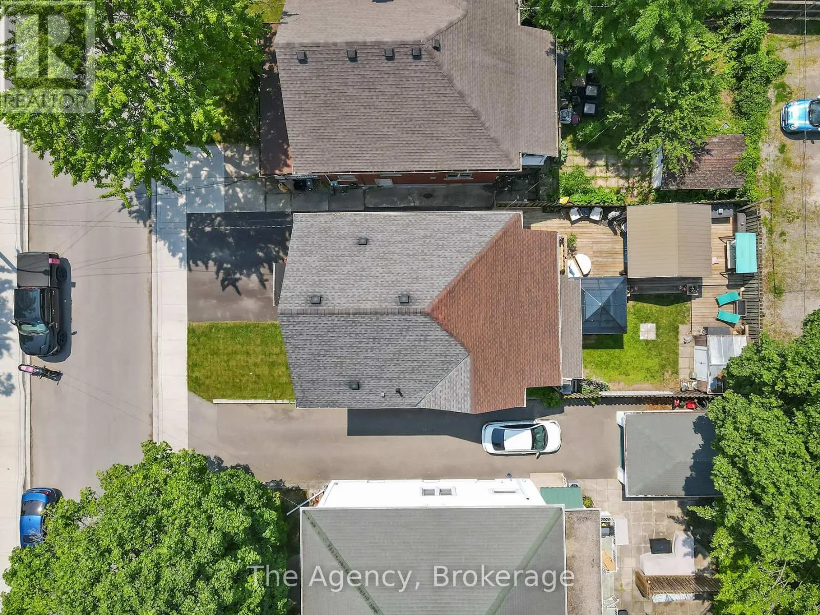 48 GROVE STREET