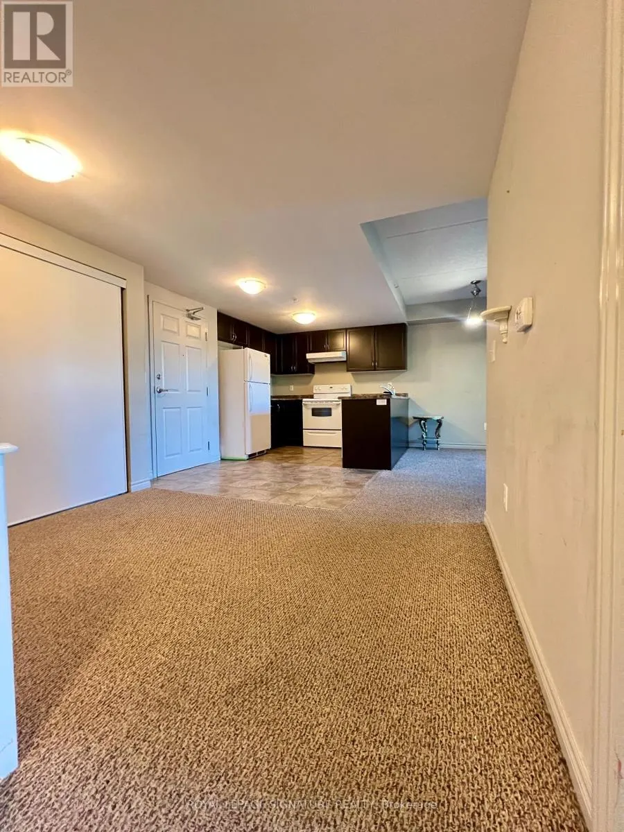 106 - 67 KINGSBURY SQUARE