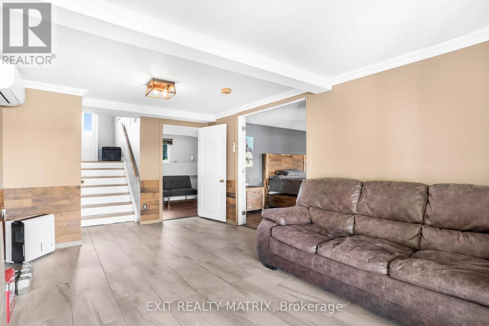 93 MONTPETIT STREET