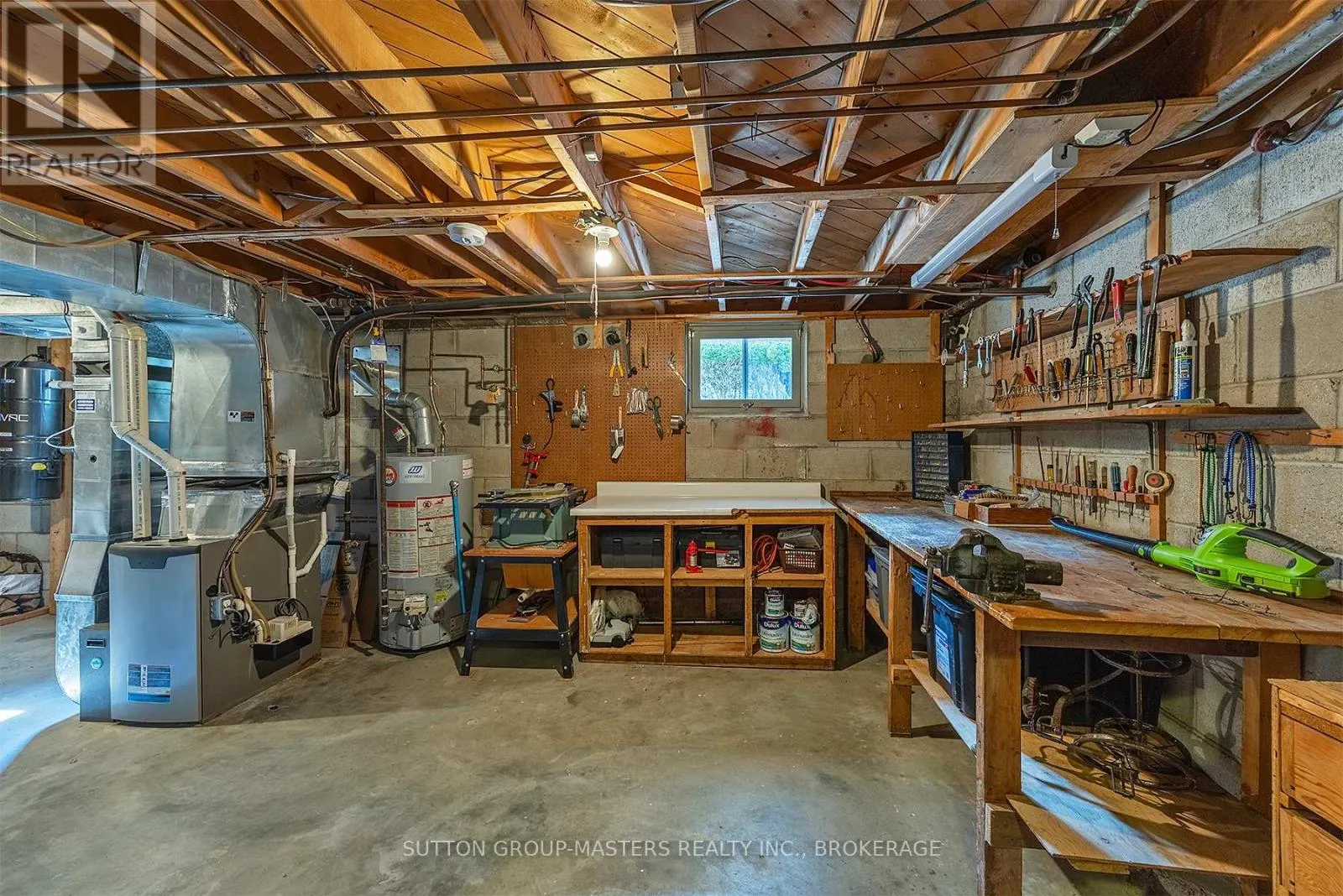 396 ROOSEVELT DRIVE
