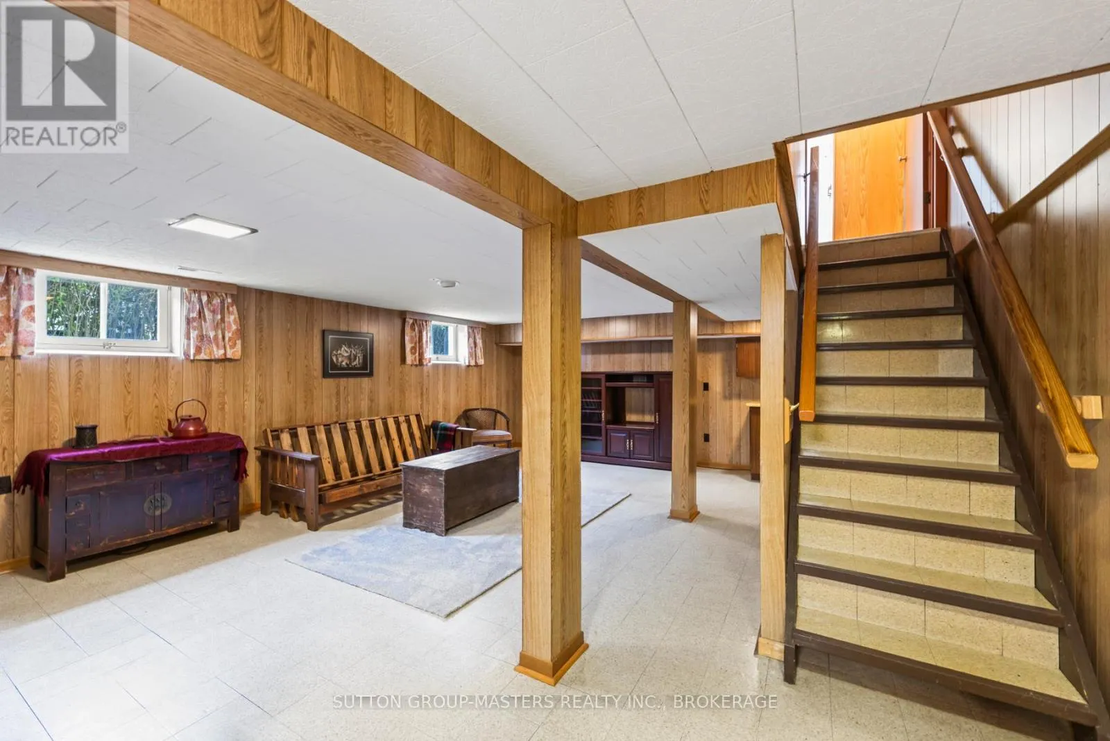 396 ROOSEVELT DRIVE