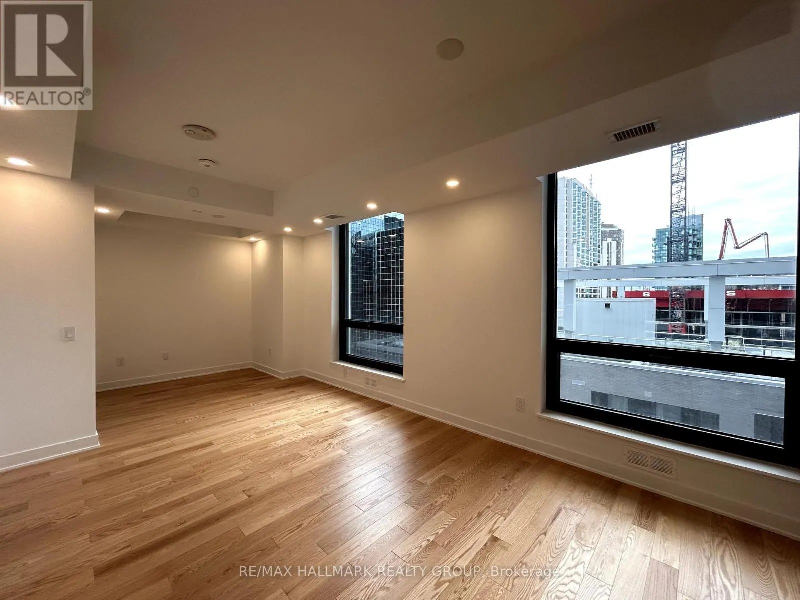 1108 - 340 QUEEN STREET