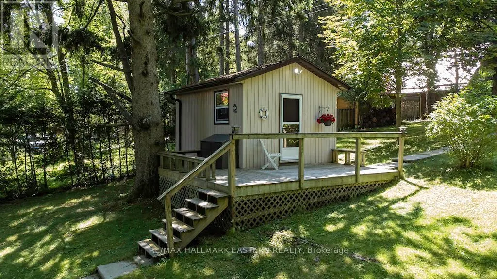 26 MANITOU LANE