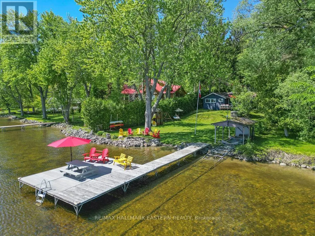 26 MANITOU LANE