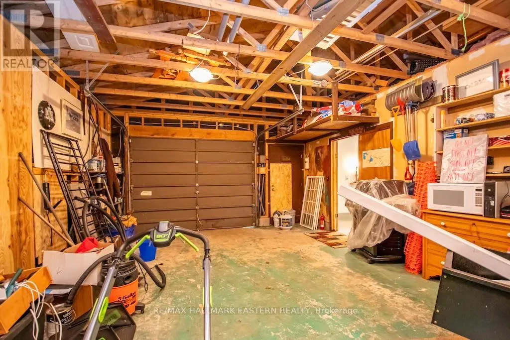 26 MANITOU LANE