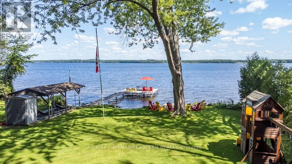26 MANITOU LANE