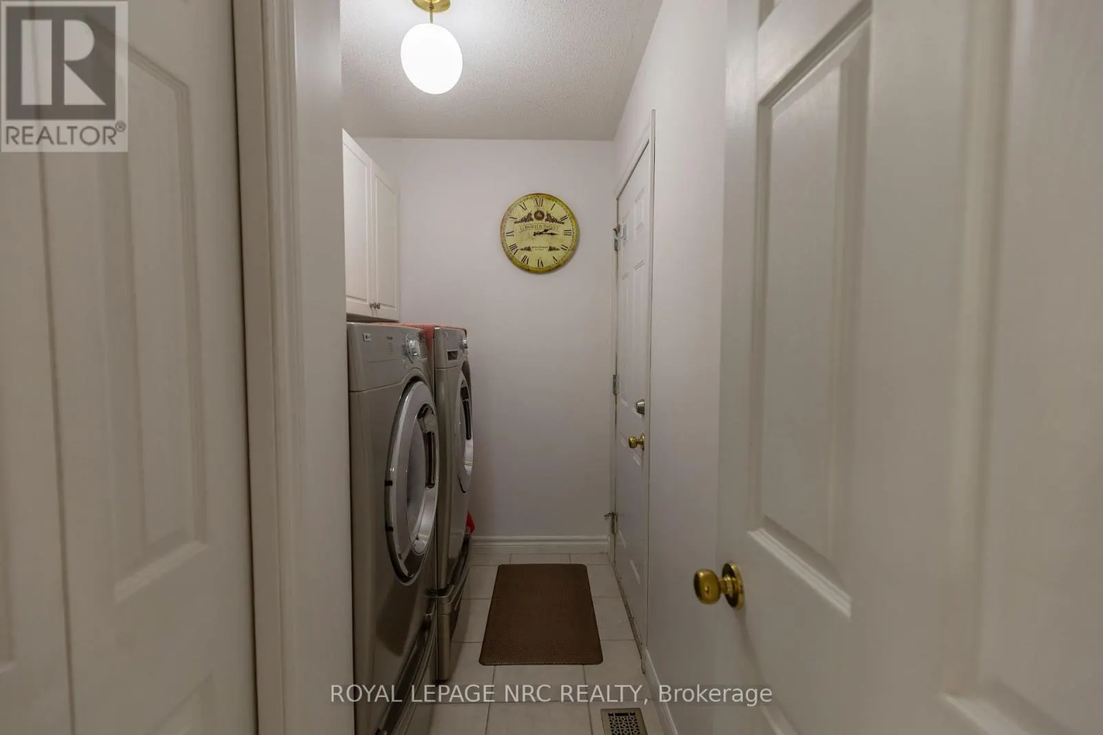 5 KINSMAN COURT