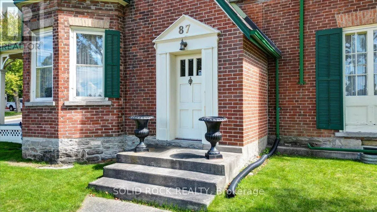 87 BOOTH STREET N