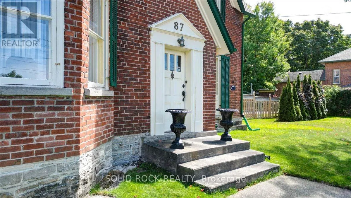 87 BOOTH STREET N