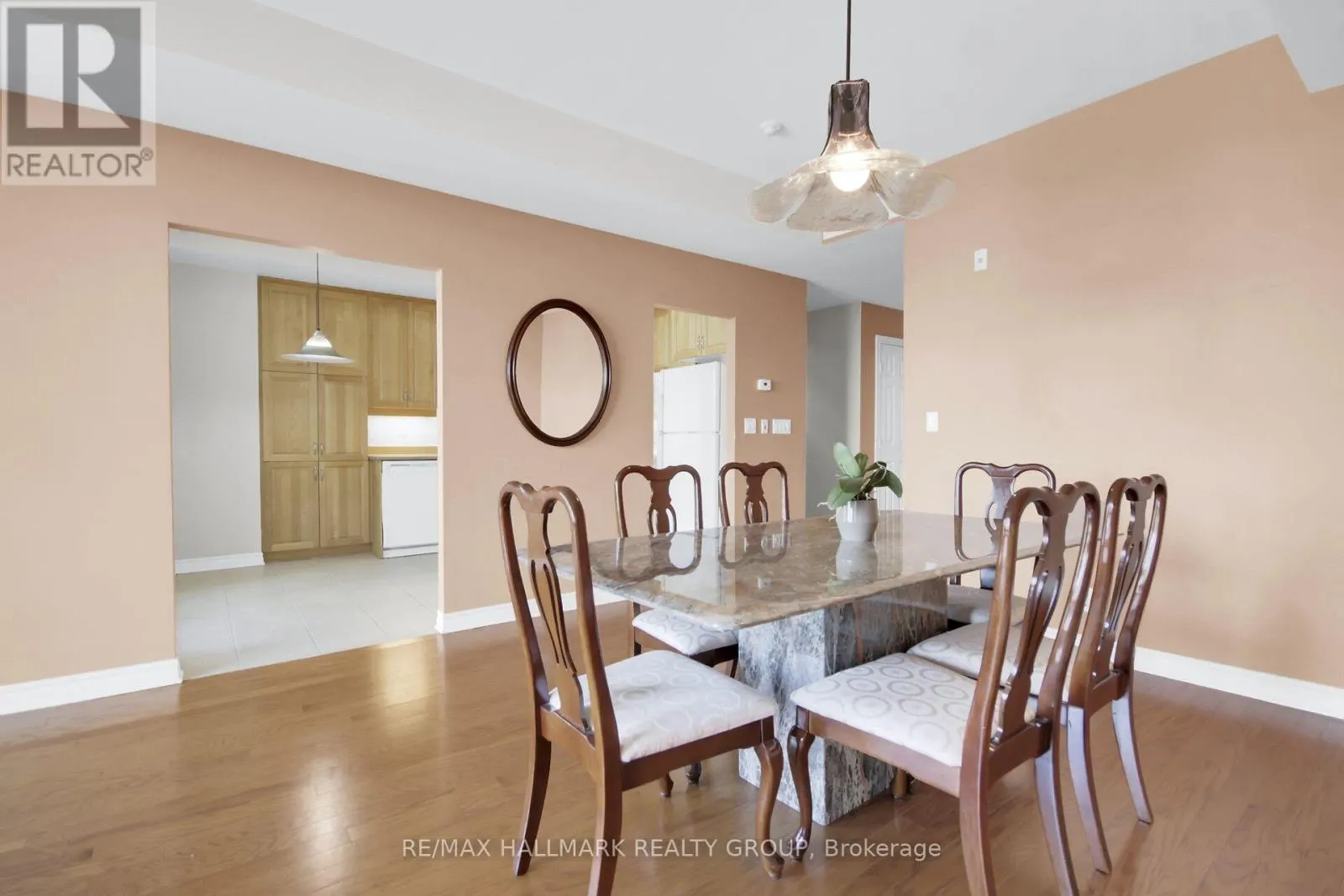 608 - 136 DARLINGTON PRIVATE