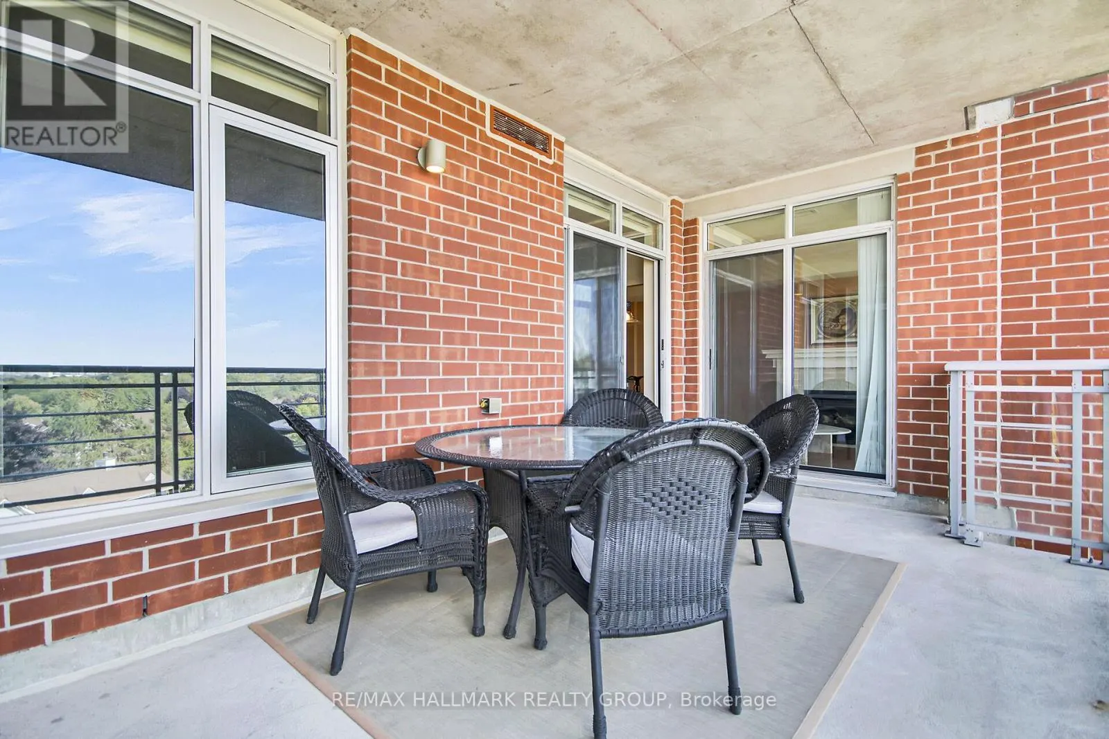 608 - 136 DARLINGTON PRIVATE