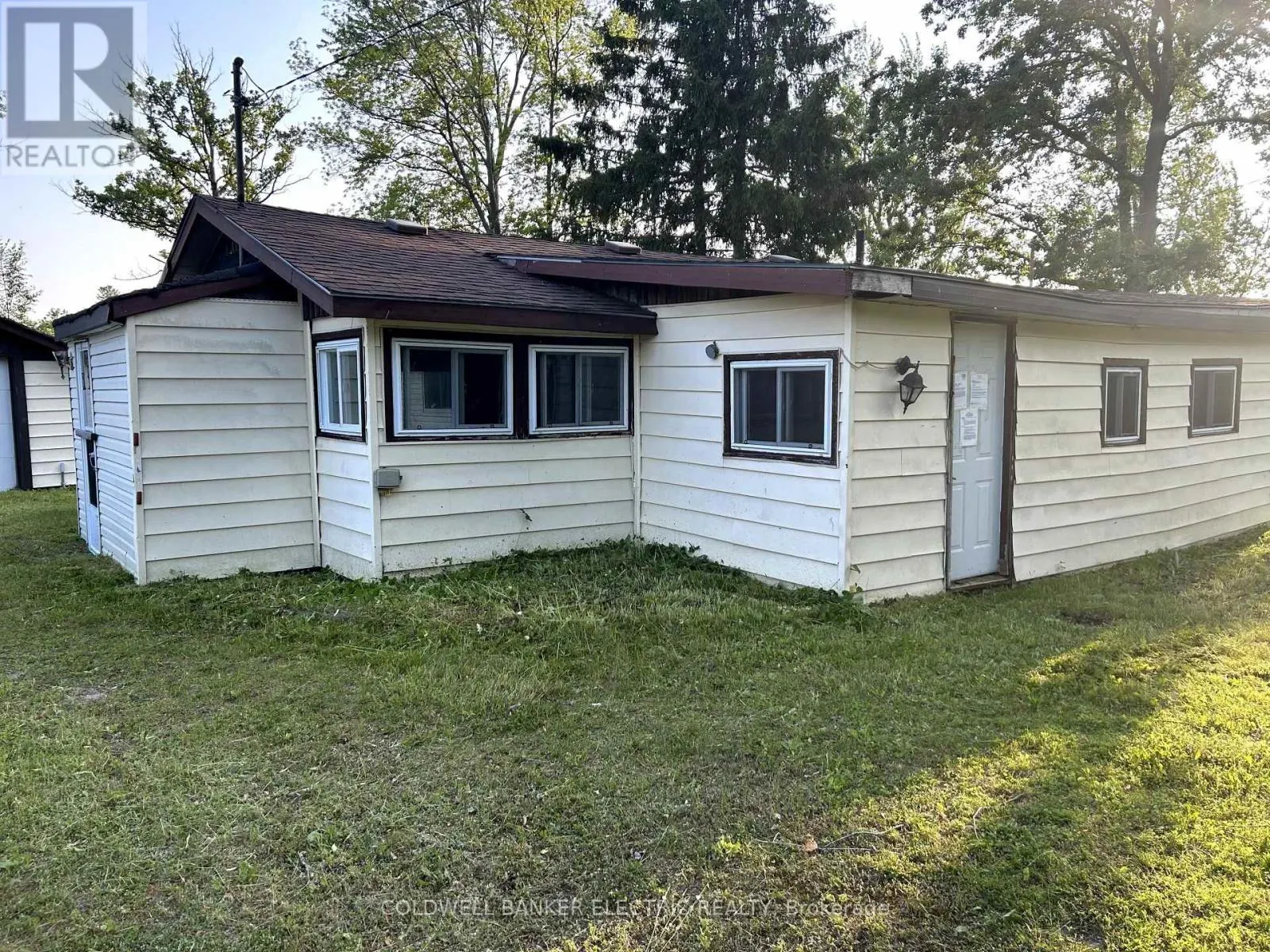 251 RIVER ROAD