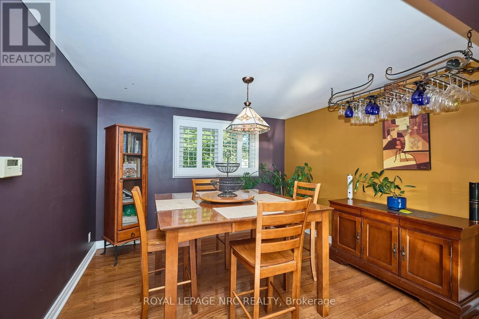 489 LAKESIDE ROAD