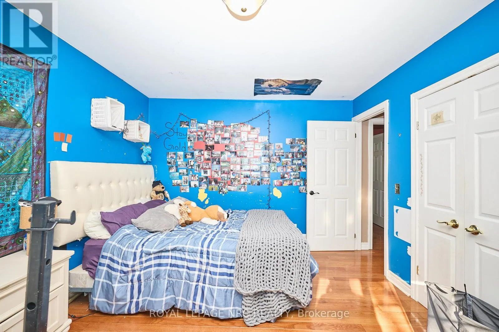 489 LAKESIDE ROAD